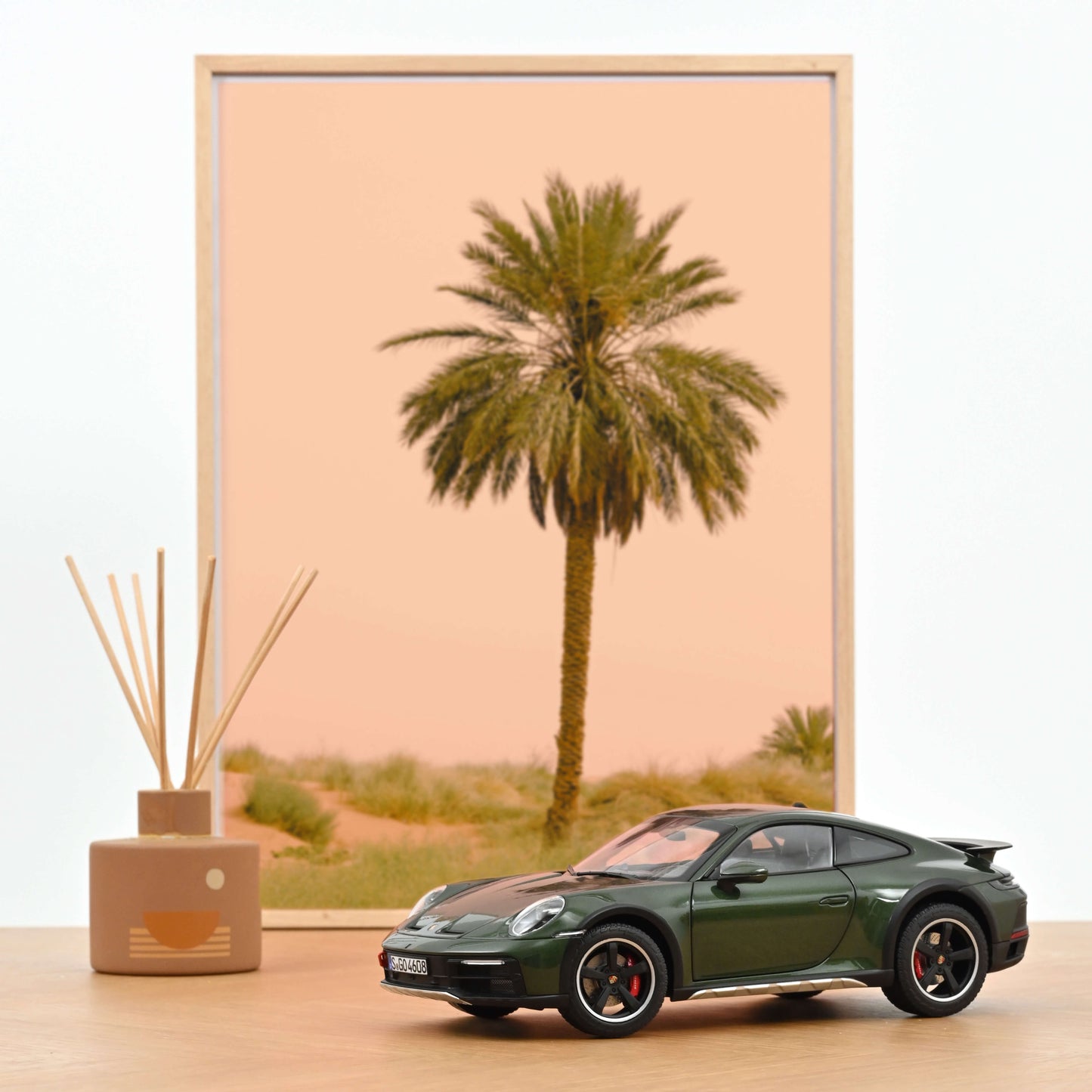 Porsche 911 Dakar 2023 1:18