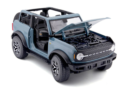 Ford Bronco 2021 1:18