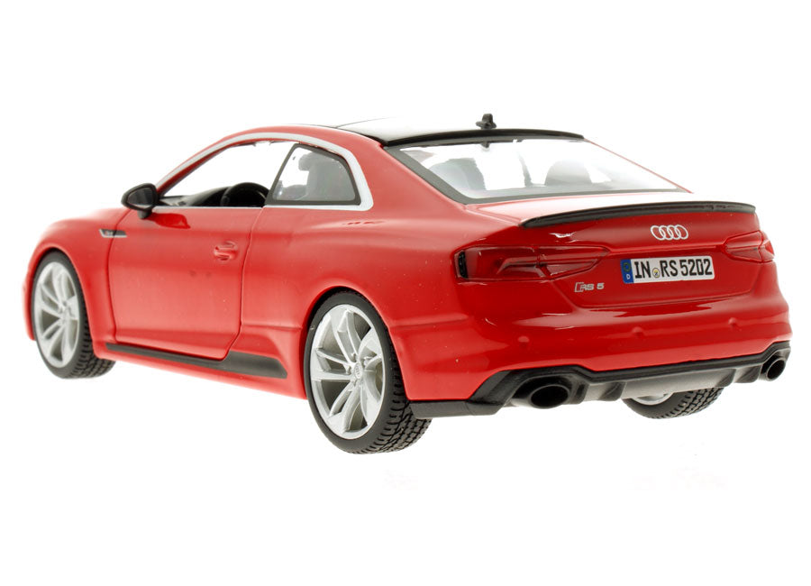Audi RS5 1:24