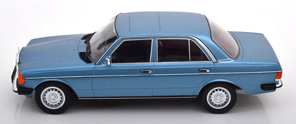 Mercedes 230E W123 1975 1:18