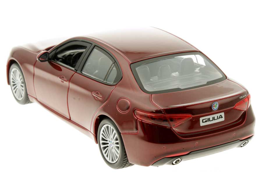 Alfa Romeo Giulia 1:24