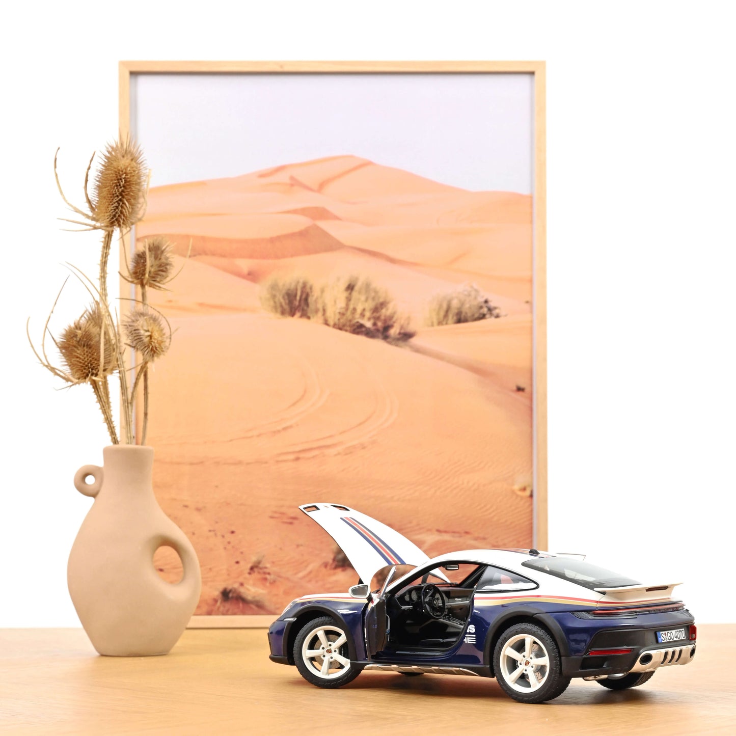 Porsche 911 Dakar 2023 1:18