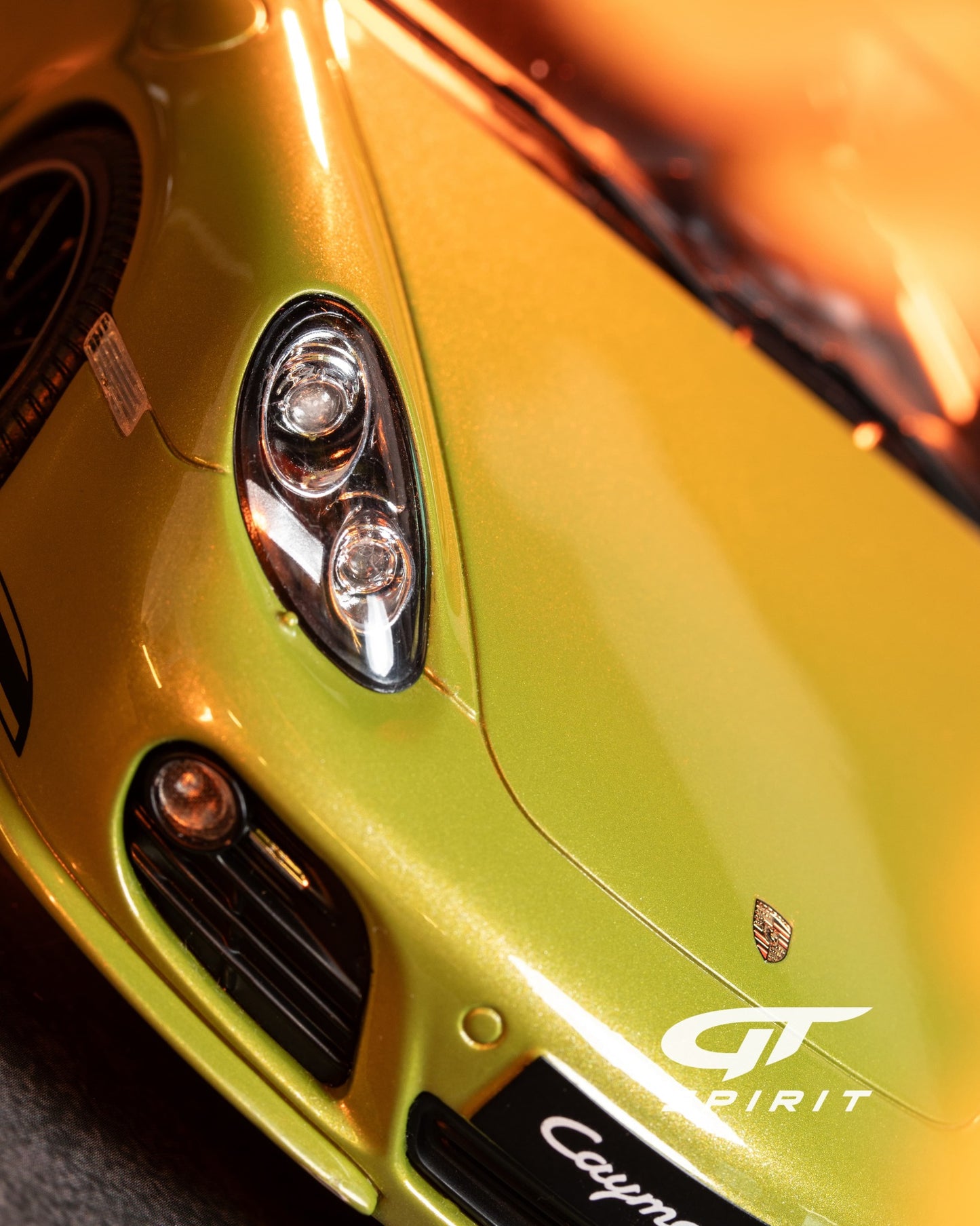 Porsche Cayman R 2012 1:18