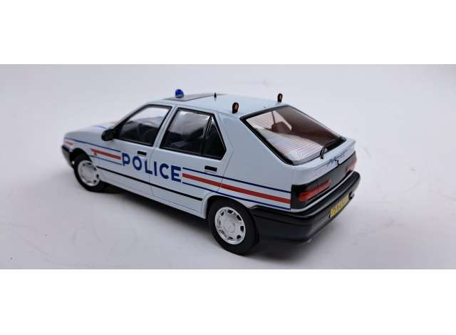 Renault 19 1994 French Police 1:18