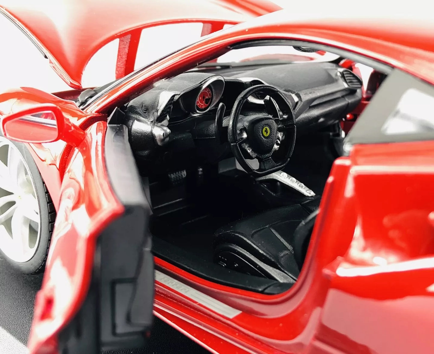 Ferrari 488 GTB 1:18