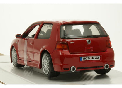 Volkswagen VW Golf R32 1:24