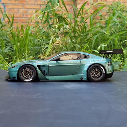 Aston Martin Vantage V12 GT3 1:18