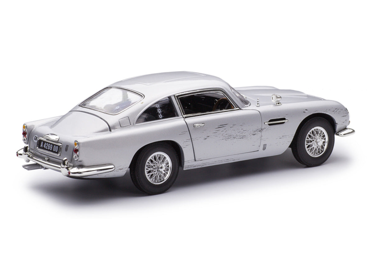Aston Martin DB5 James Bond 007 1:18