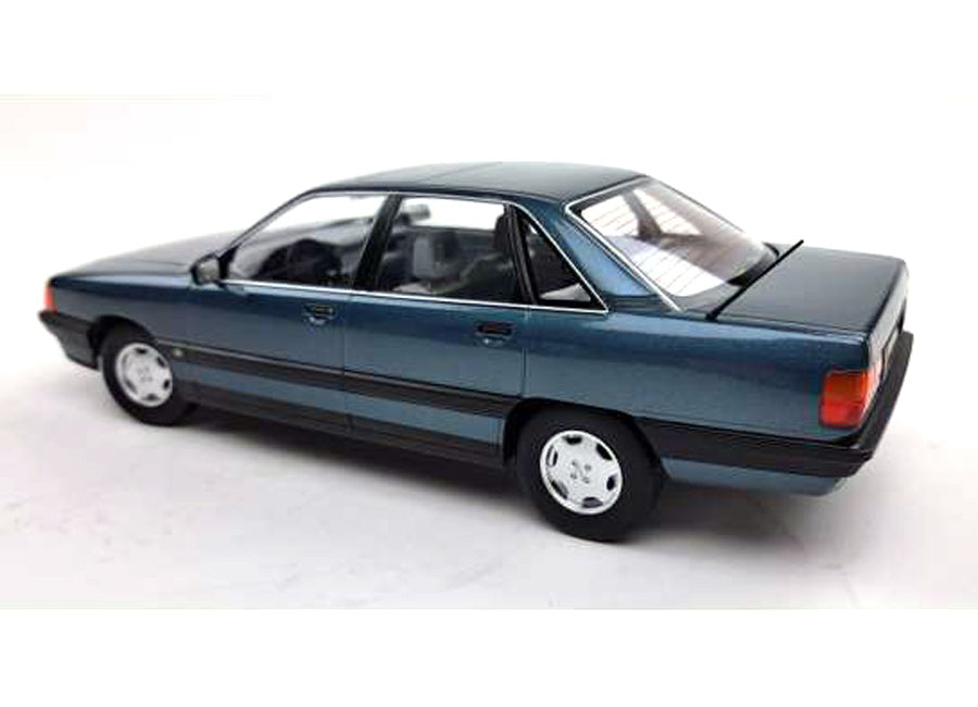 Audi 100 C3 1989 1:18