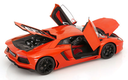 Lamborghini Aventador LP700-4 1:18