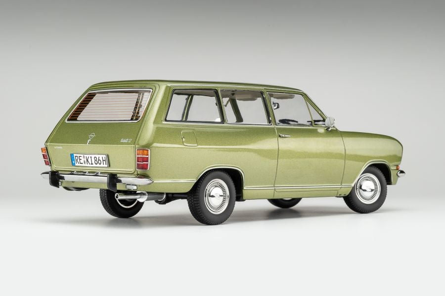 Opel Kadett B Caravan 1972 1:18