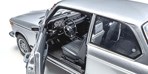 BMW 2002 tii 1:18