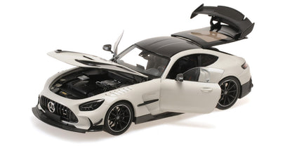 Mercedes AMG GT 2021 1:18