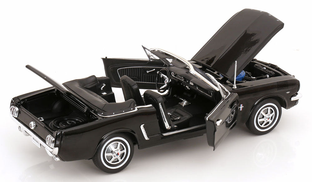 Ford Mustang 1964 Convertible 1/2 1:18