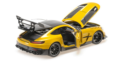 Mercedes AMG GT 2021 1:18