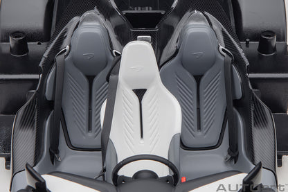 McLaren Speedtail 1:18