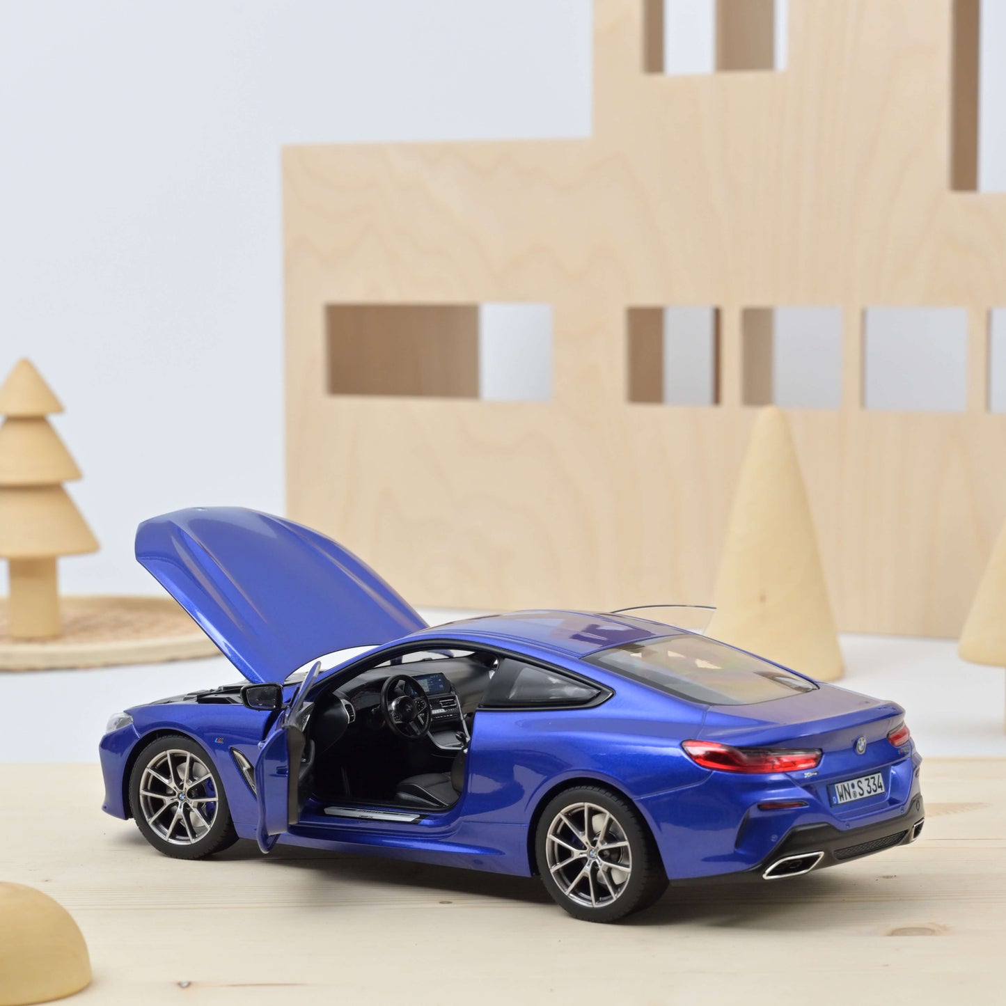 BMW M850i 2019 1:18