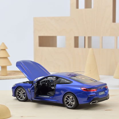 BMW M850i 2019 1:18
