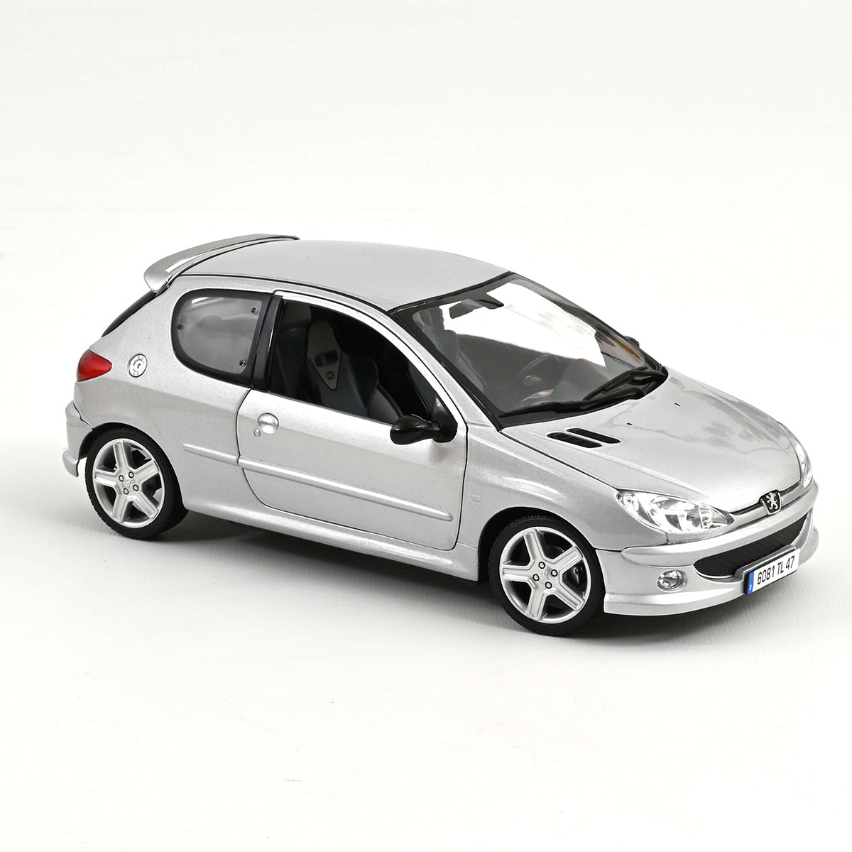 Peugeot 206 RC 2003 1:18