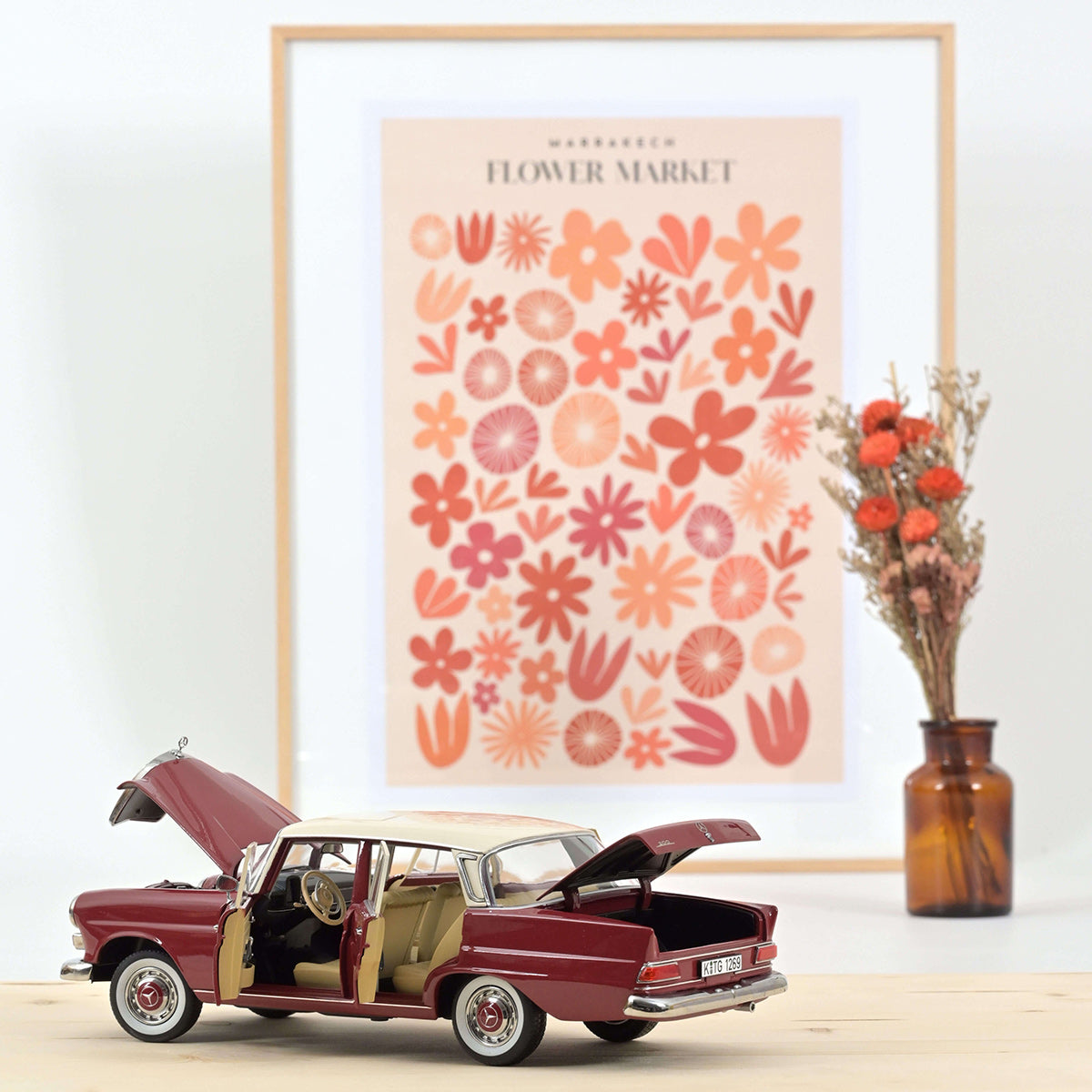 Mercedes 200 1966 1:18