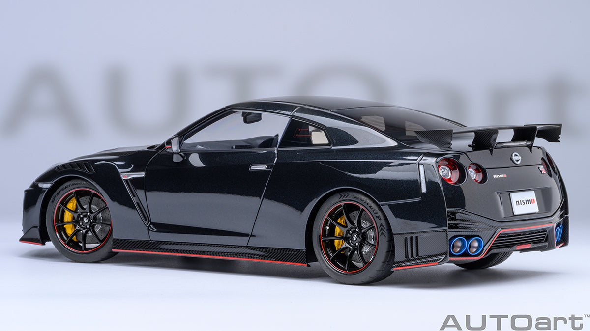NISSAN GT-R (R35) NISMO 2022 1:18