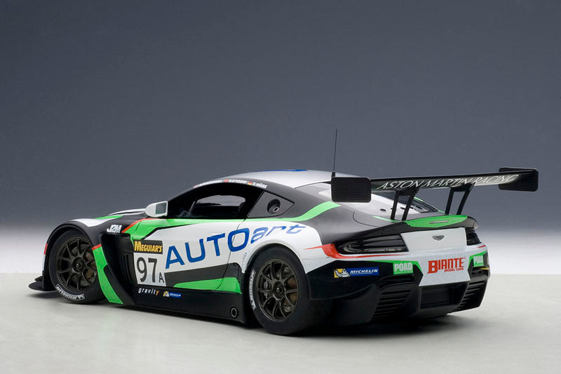 Aston Martin V12 Vantage 1:18