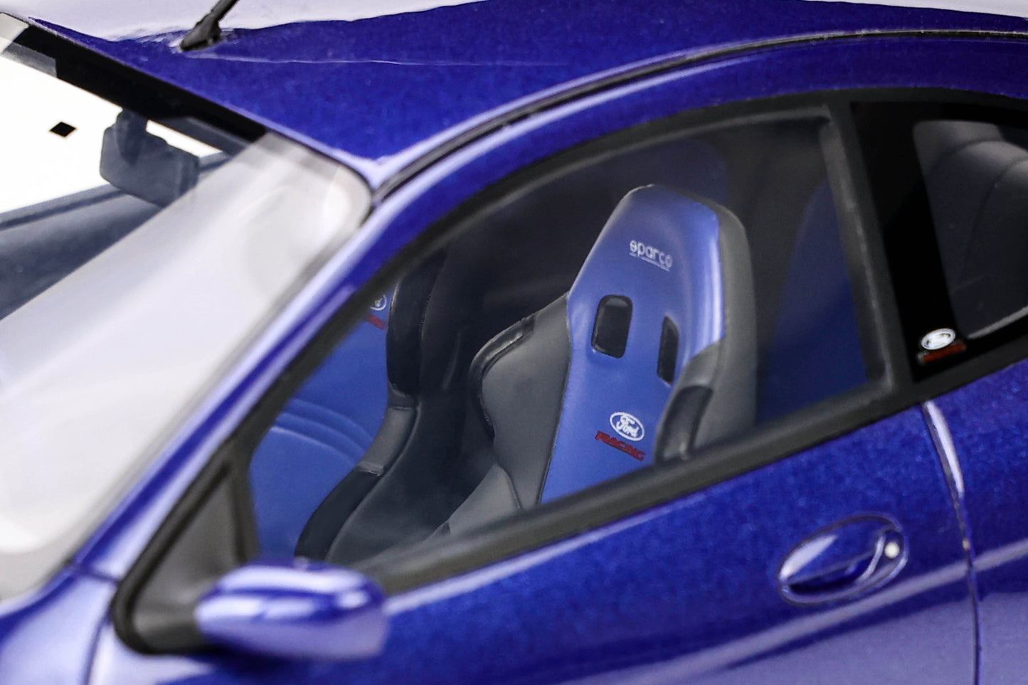 Ford Puma Racing 1999 1:18
