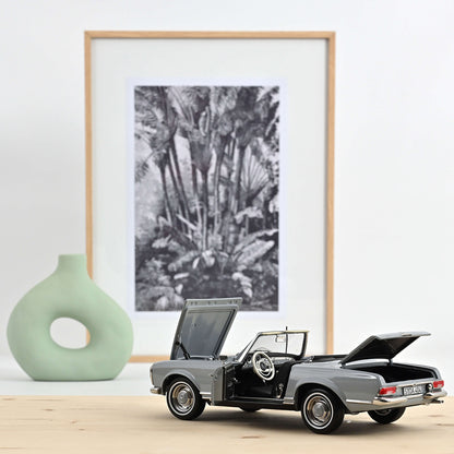 Mercedes 230 SL 1963 1:18