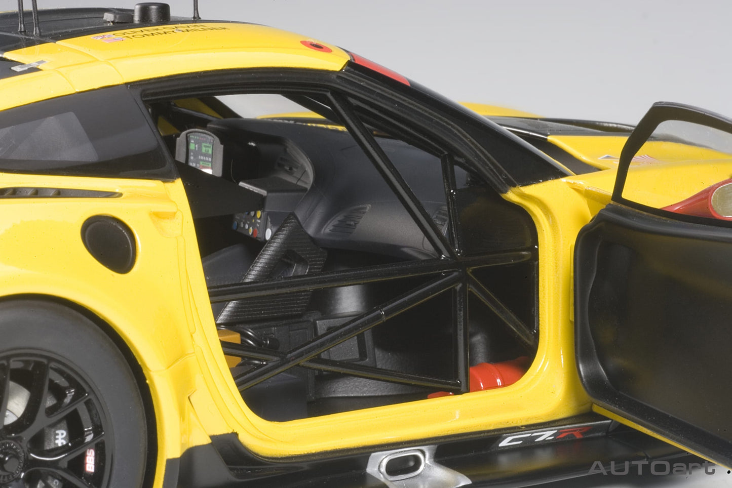Chevrolet Corvette C7.R Winner Lime Rock 2016 #4 O.Gavin/T.Milner 1:18