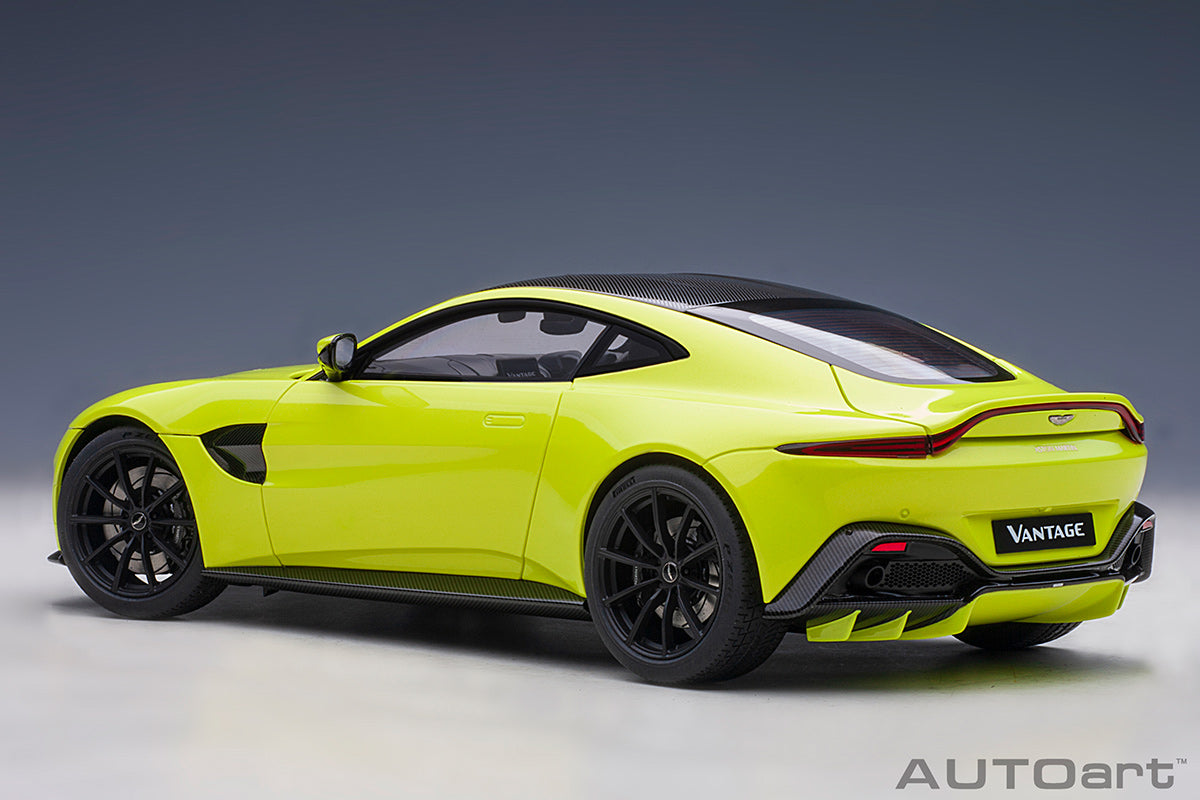 Aston Martin Vantage 1:18