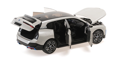 BMW iX 2022 1:18