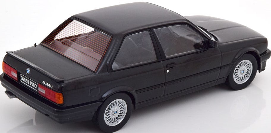 BMW 325i E30 M-Paket 1 1987 1:18