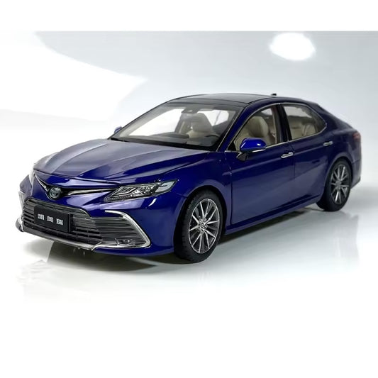 Toyota Camry 1:18