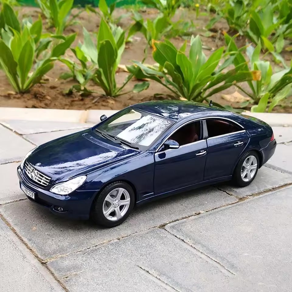 Mercedes-Benz CLS C219 1:18