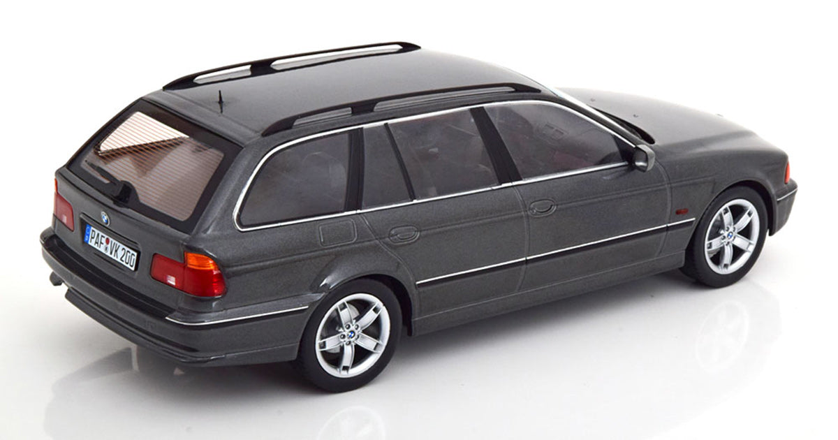 BMW 540i E39 Touring 1997 1:18