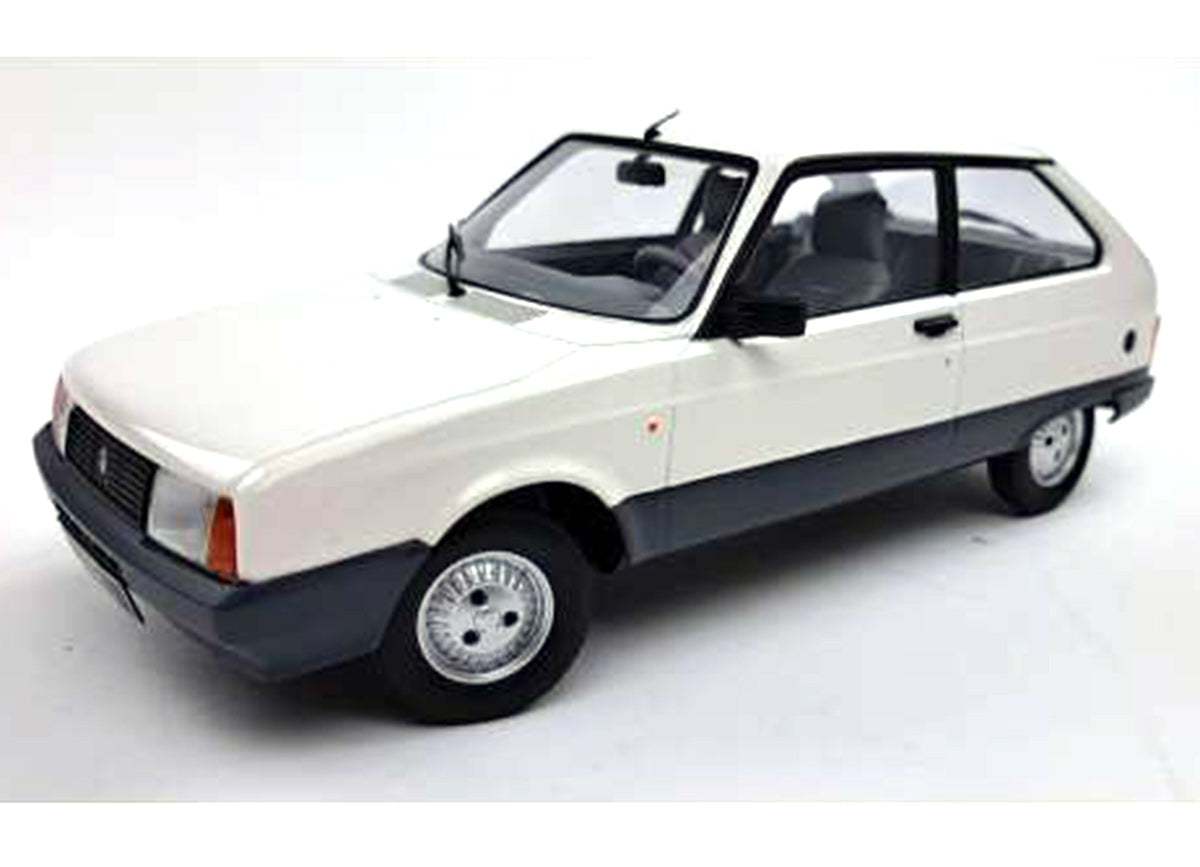 Citroen Axel 1990 1:18