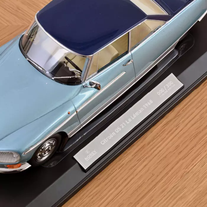 Citroën DS 21 Le Léman 1968 1:18