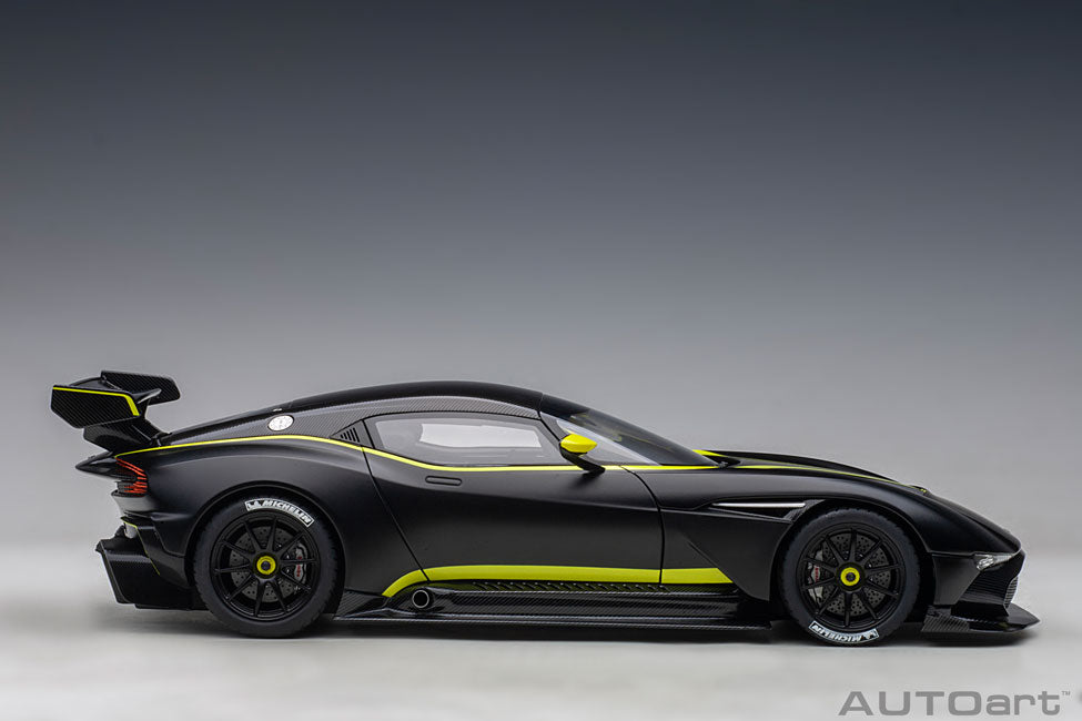 Aston Martin Vulcan 1:18