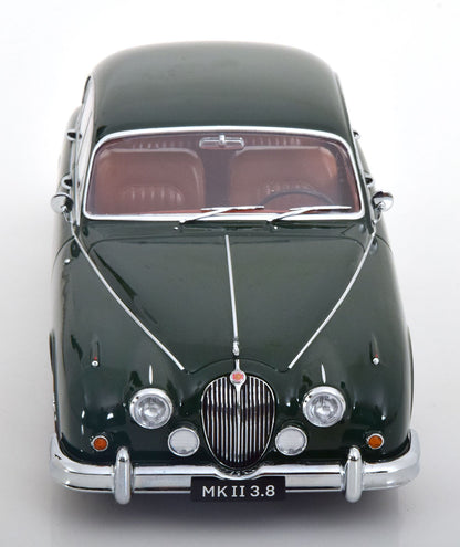 Jaguar MK II 1:18