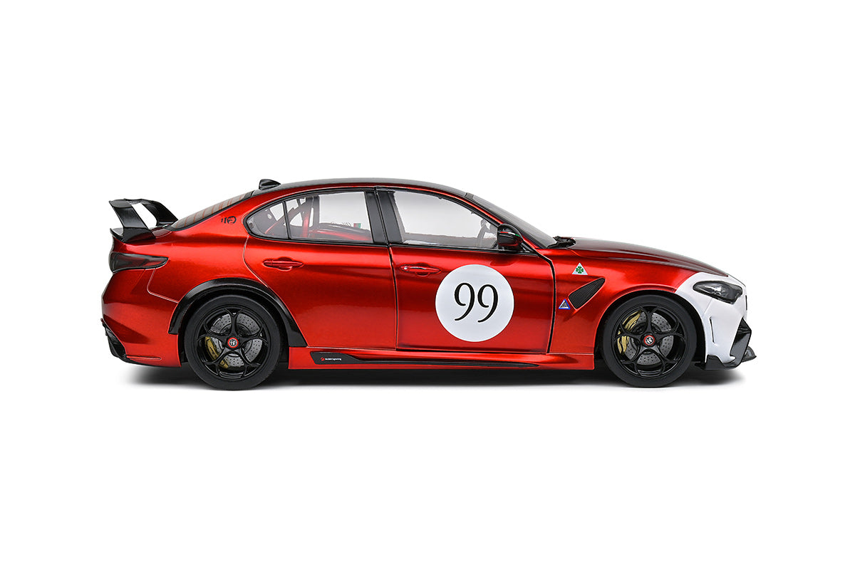 Alfa Romeo Giulia 1:18