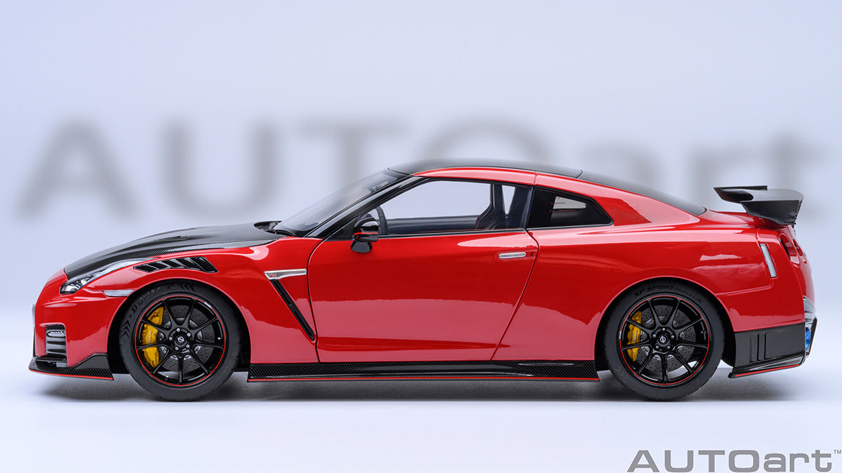 NISSAN GT-R (R35) NISMO 2022 1:18