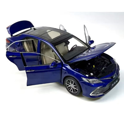 Toyota Camry 1:18