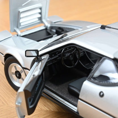 BMW M1 1980 1:18