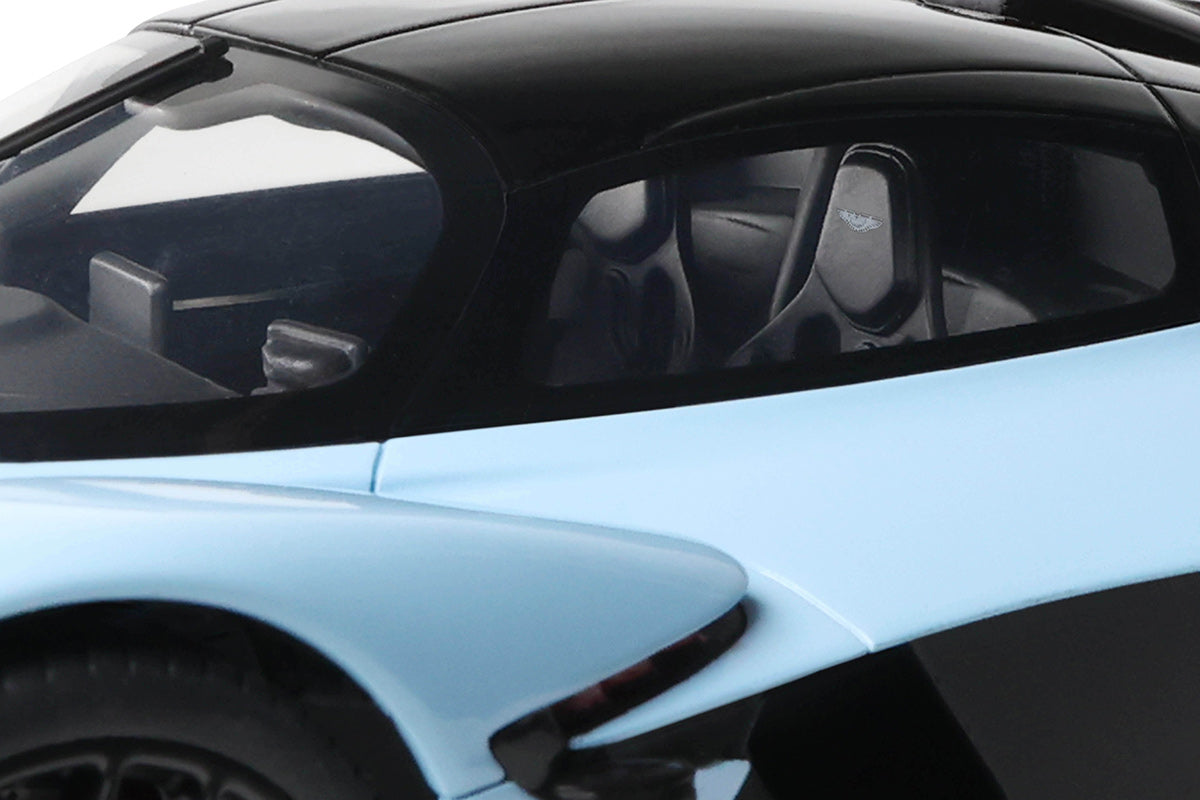 Aston Martin Valkyrie 1:18