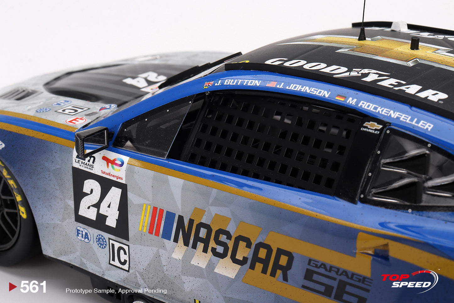 Chevrolet Camaro Garage 56 ZL1 Button/Johnson/Rockenfeller #24 1:18