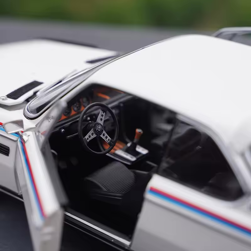 BMW CSL25 3.0 1971 1:18