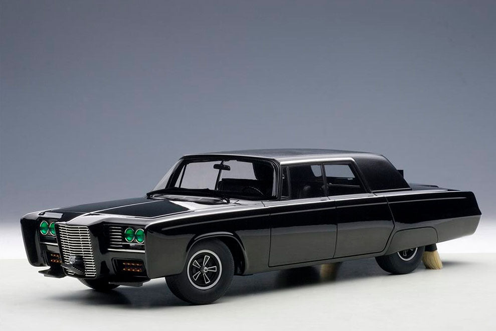 Chrysler Imperial Crown 1965 Black Beauty (Green Hornet) TV Series 2011 1:18