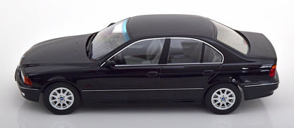 BMW 528i E39 Limousine 1995 1:18