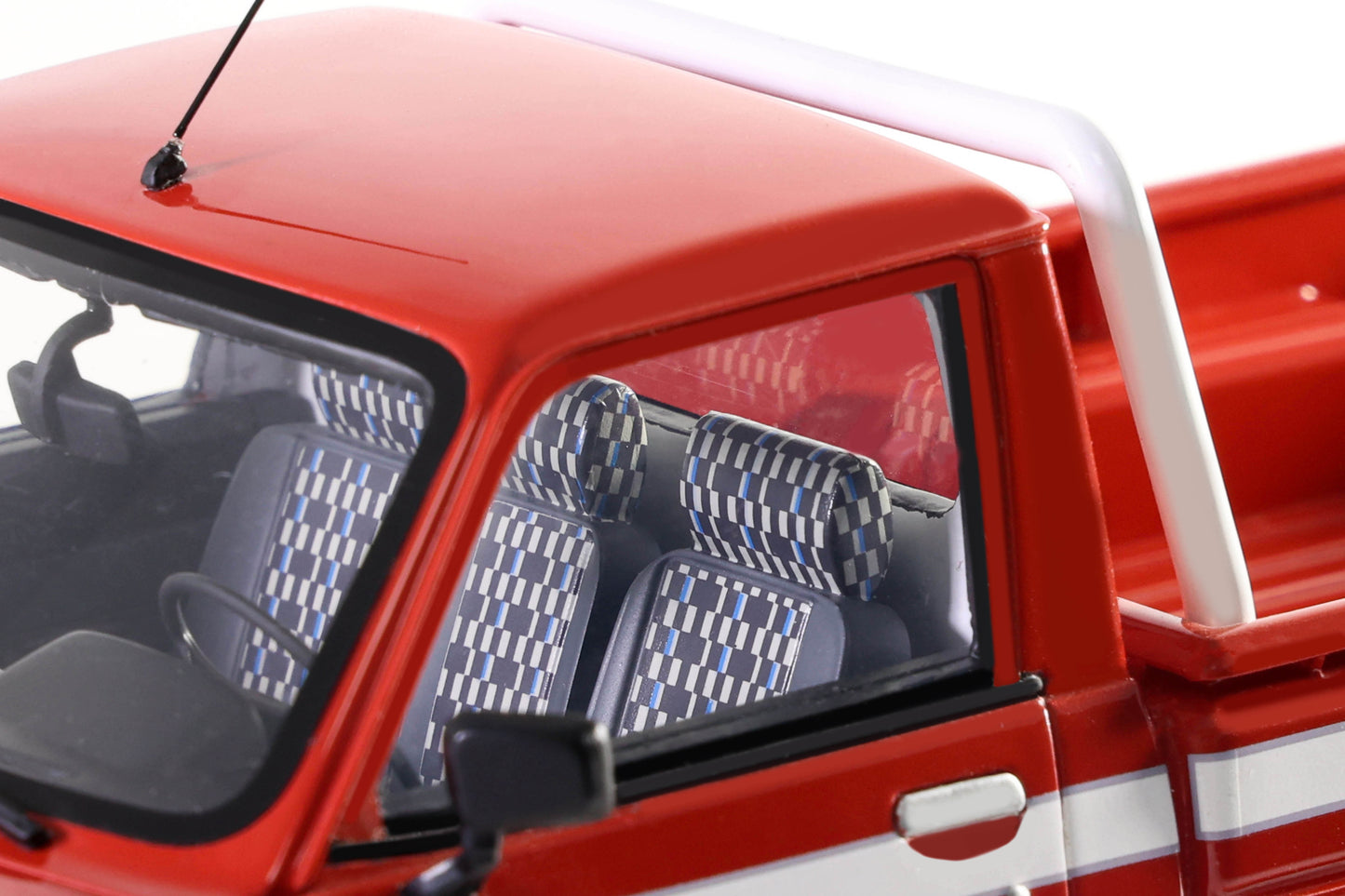 Peugeot 504 Pick Up Dangel 4x4 1:18