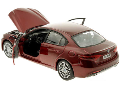 Alfa Romeo Giulia 1:24